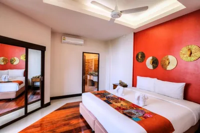 部分的に海を望むスイート — Sunset Hill Boutique Resort Koh Phangan
